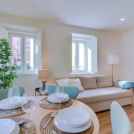 Graceful 1 Bedroom - G201 *